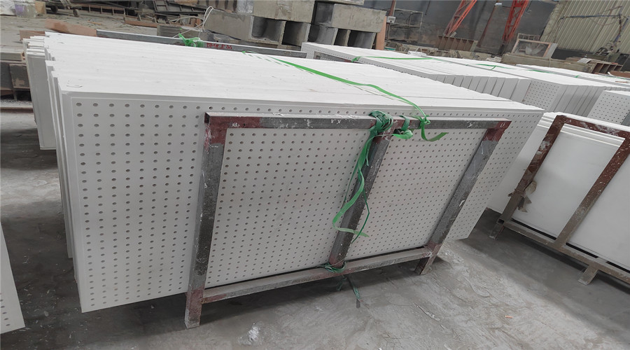 西安SOHO潤朗辦公會所GRG穿孔板吊頂項目