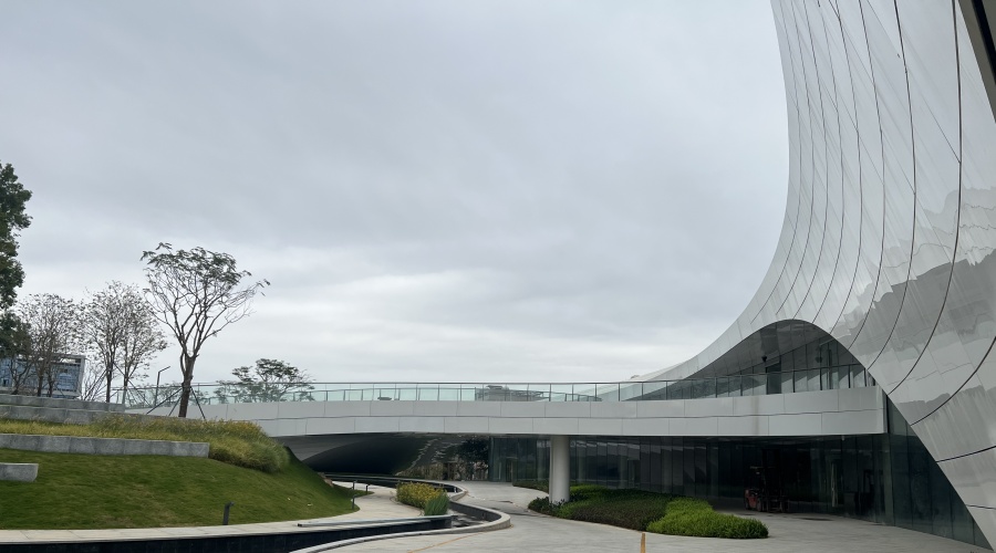 東莞大灣區(qū)大學(xué)GRC幕墻板工程