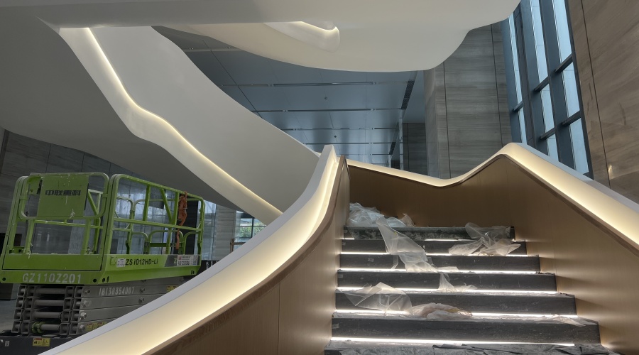 GRG旋轉(zhuǎn)樓梯